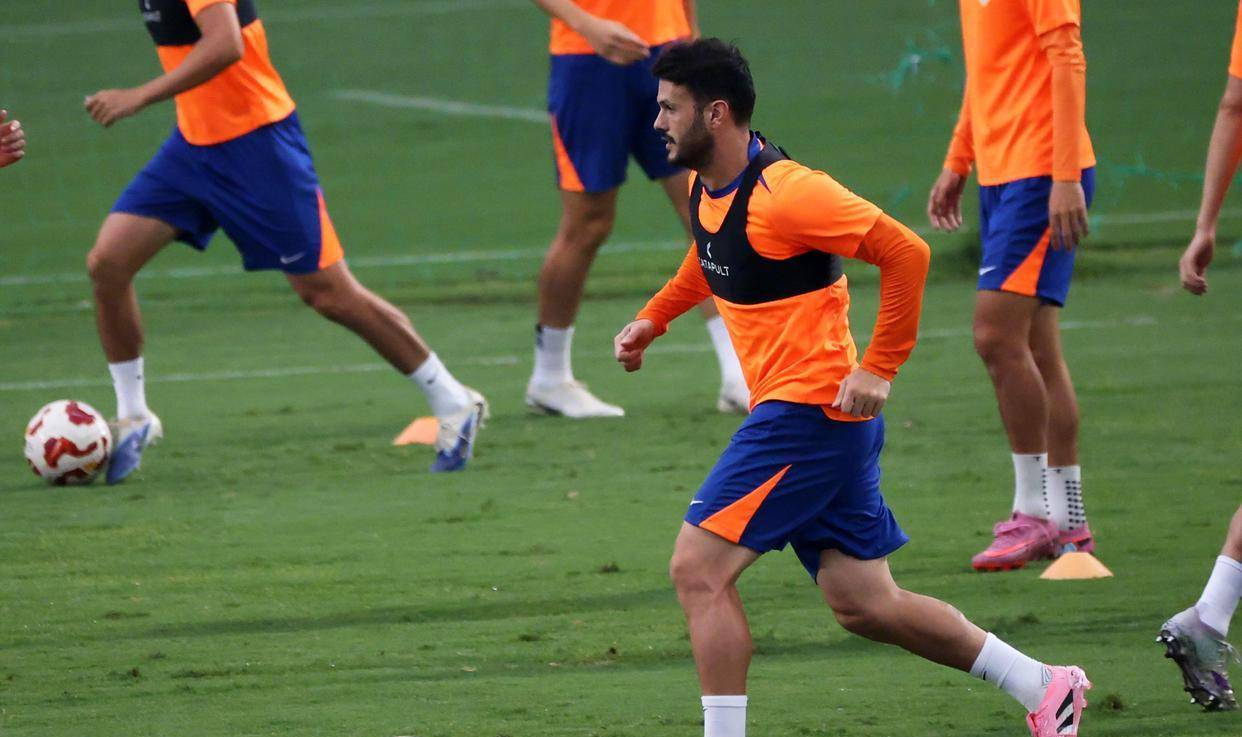 国际比赛日中超焦点战；拉齐奥迎来里程碑；气氛紧张；球探报告显示潜力-爱游戏官方网站