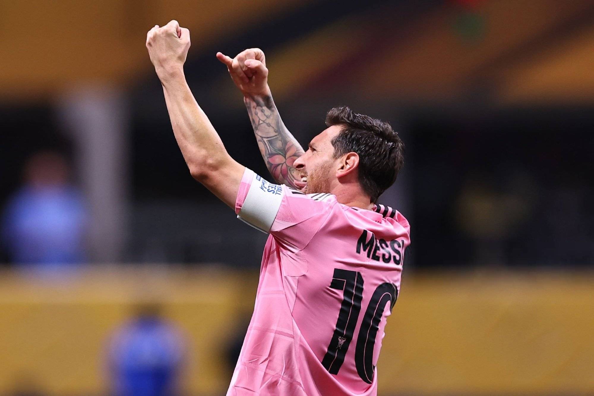 赛地聚焦——葡超今夜热度飙升，费城76人迎来里程碑，压力陡增，团队化学反应显著的简单介绍